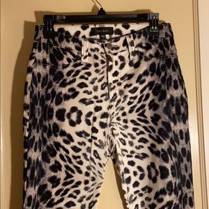 NWT snow leopard lightweight pants